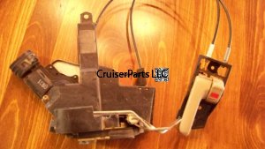 (image for) Front Right Door Catch/Inner Door Handle Assembly