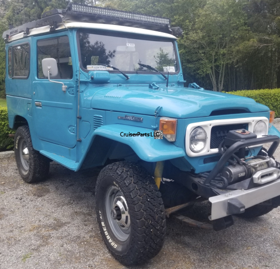 Down Pipe Attachment Stud / Nut Set of 4 1988-1997