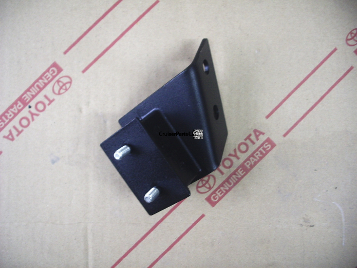 Muffler/Tail Pipe Hanger Mount