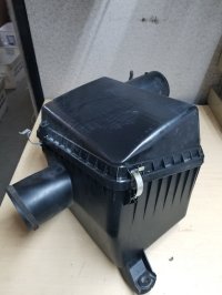 Air Cleaner Housing Assembly for 03-07 100 Series Cruisers