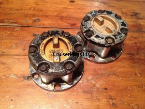 Aisin Locking Hub SET 79-90 40, 60 and 62 Series - Used