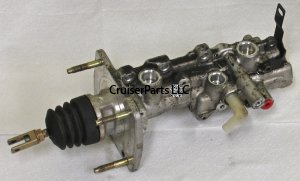 あき70点 Brake Master Cylinder 98-99 [47025-60010-U] - $385.00