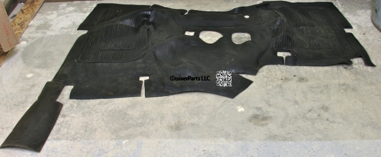 (image for) Front Floor Mat With Slight PTO Hole Damage 75-78