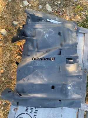 Middle Floor Mat Gray 2007-Current 76 Series LHD