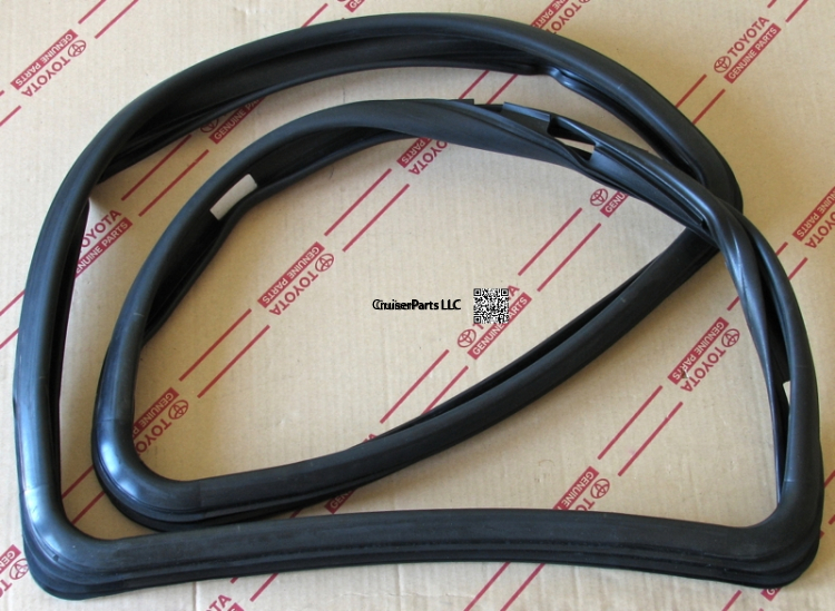 Quarter Cargo Window Weatherstrip RH SWB 7x Series