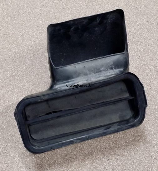 (image for) Left Rear Quarter Panel Vent Duct 1985-2007 70 Series