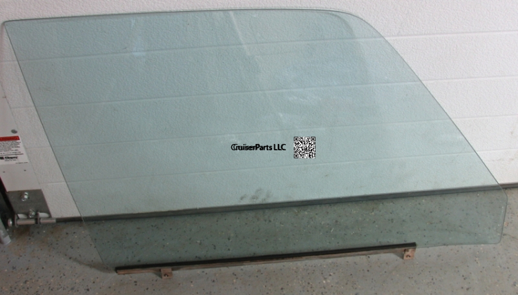 Front Right Door Glass 81-90