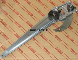 Window Regulator Front Right Door 70 series w/vent window.