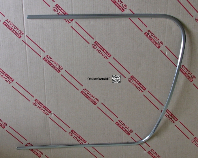Right Quarter Window Outside Front Molding 81-90
