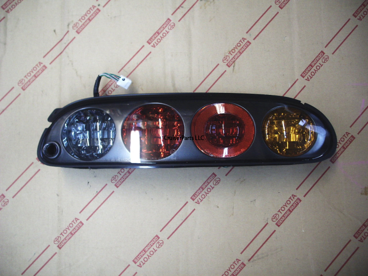 97-98 Style Right Tail Light