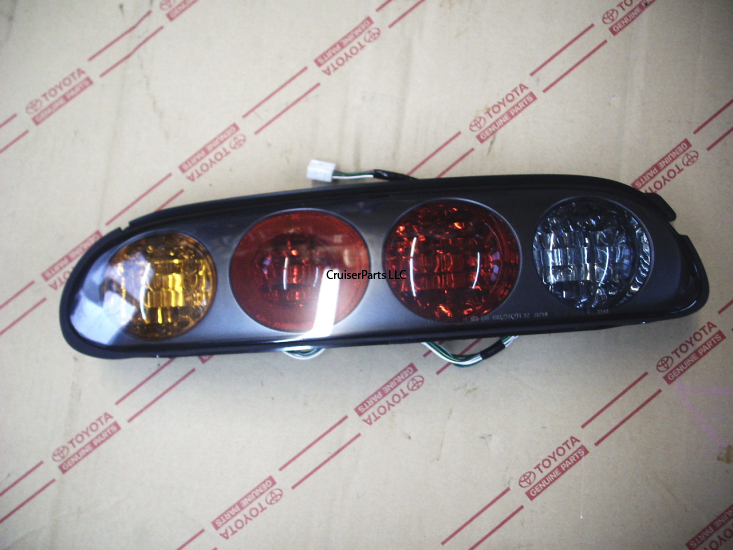 97-98 Style Left Tail Light