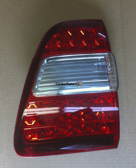 Right Rear LED Tail Light - On Lift Gate 06-07