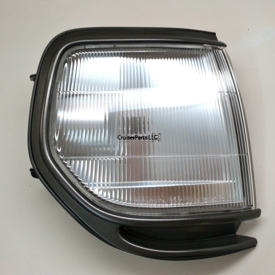 Right Side Dual Headlamp Parking Light for 90-92 80 Series [81611