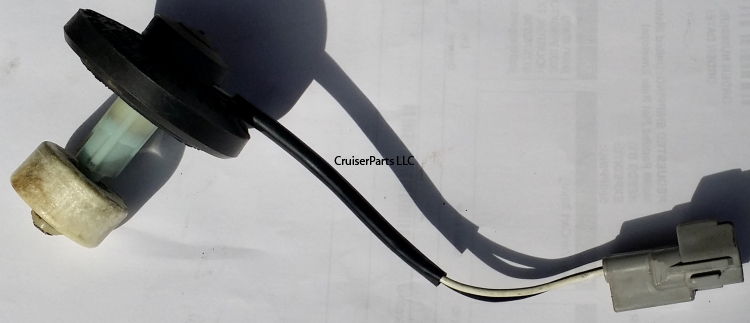 Brake Master Cylinder Cap with Wire for 95-97 80 Series Cruisers