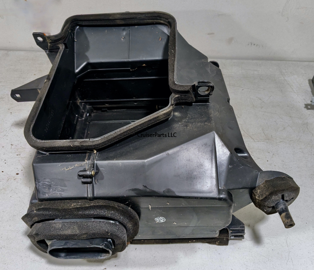 Modal Additional Images for Cooling Unit Case Sub Assy No.2 for 98-07 100 Series