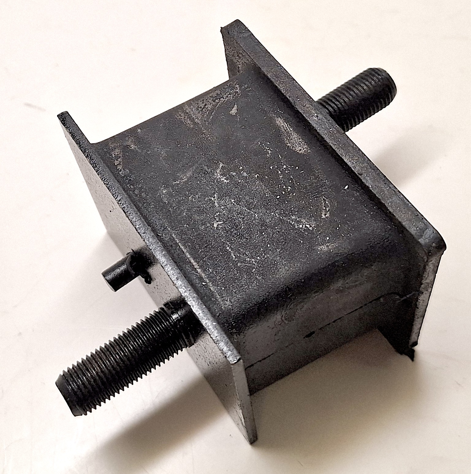 (image for) Engine Mount Insulator for 83-87 BJ6X and BJ7X Series