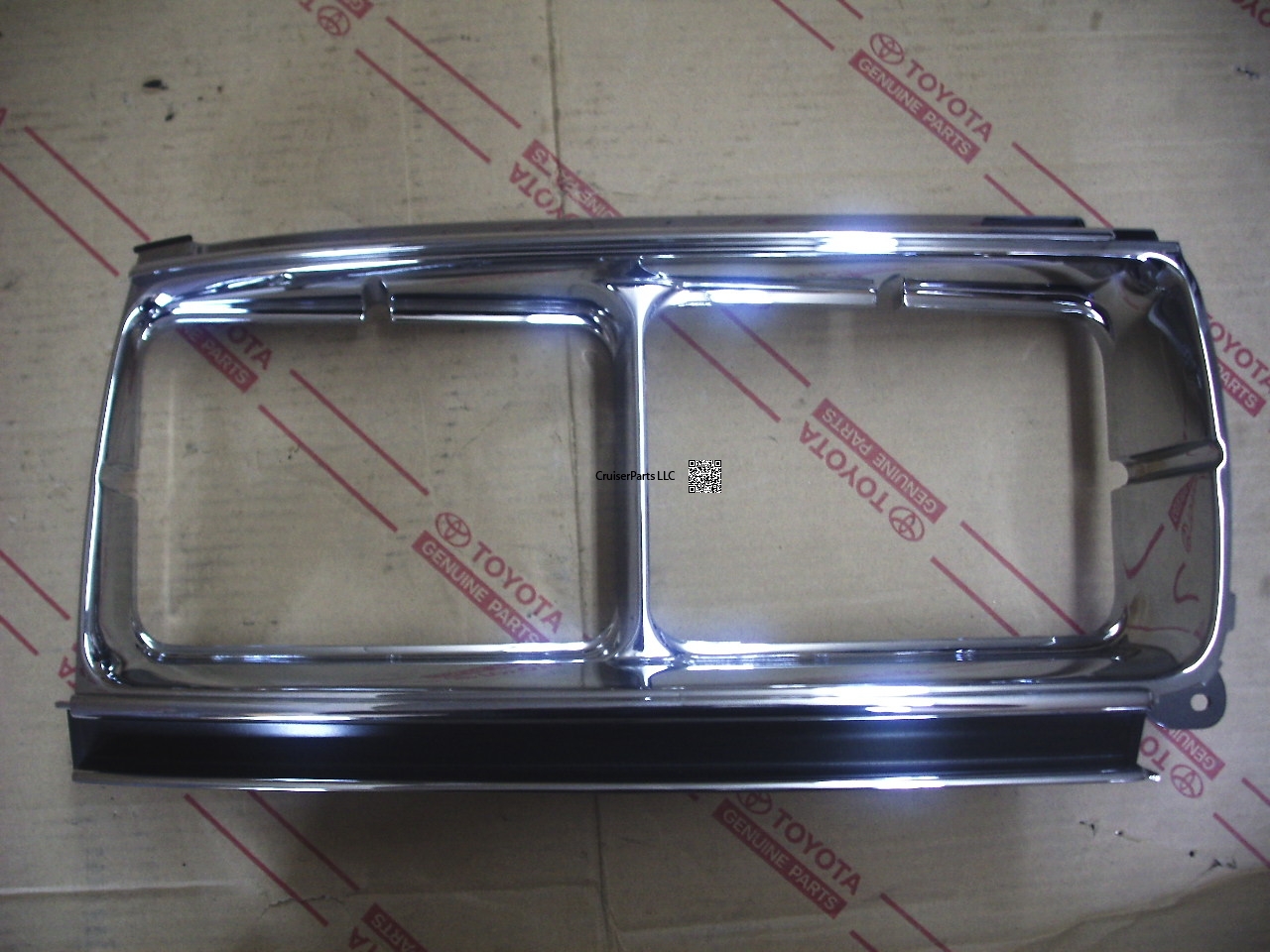 (image for) Right Headlamp Door for 91-97 Non US 80 Series Cruisers